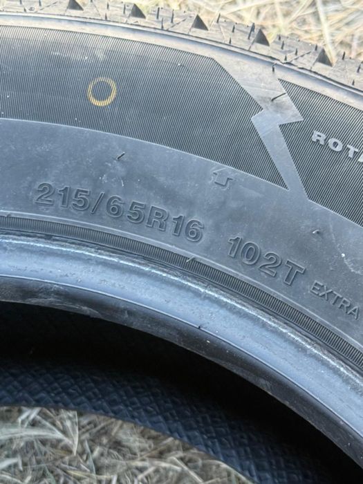 Зимние шины продам