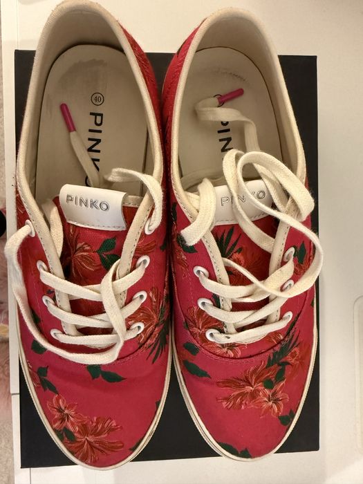 Оригинални кецове на Pinko