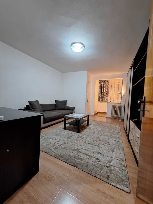 Garsoniera Titan - Metrou