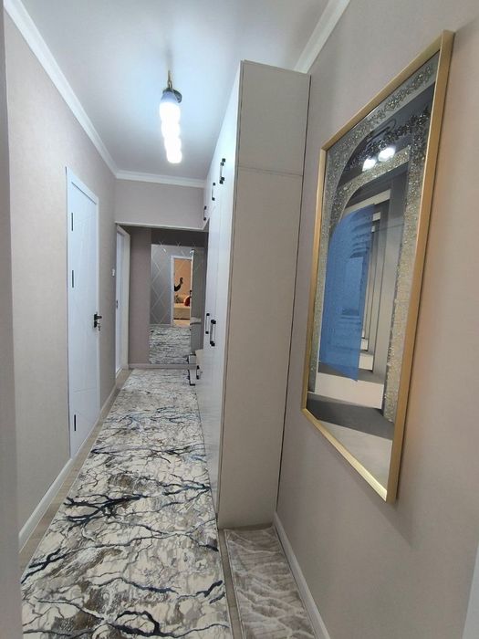 Яккасарай р-он Площадь-52м2 2/3/5
ул.Кушбеги 
Орр-Азия Маркет 
КИРПИЧ