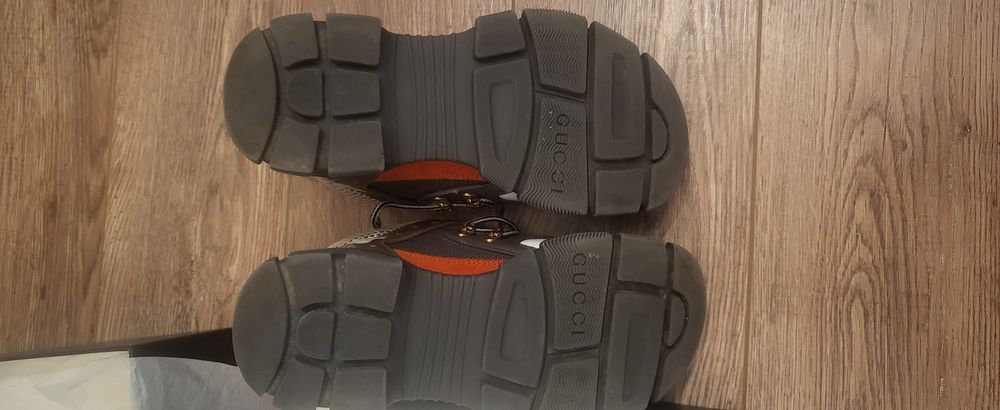 Gucci Flashtrack