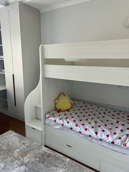 Продам 2х ярусную кровать