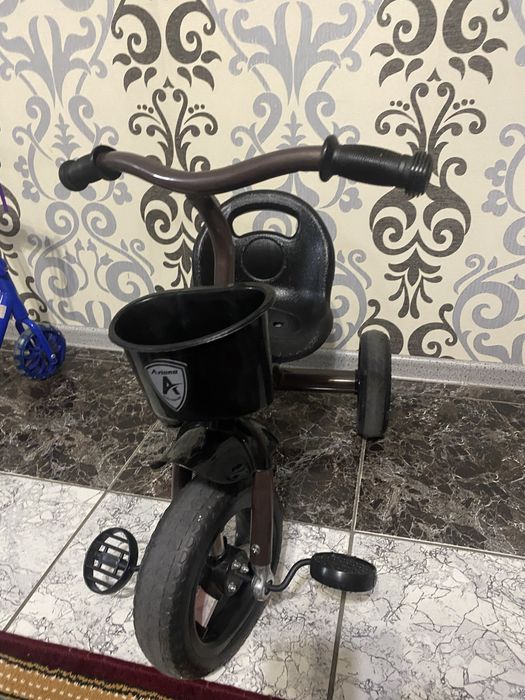 Черный велосипед отдам за 10 тыс