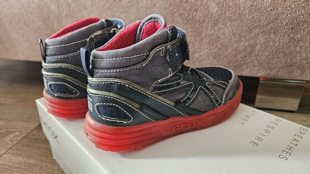 Geox Argonat "28"- светещи