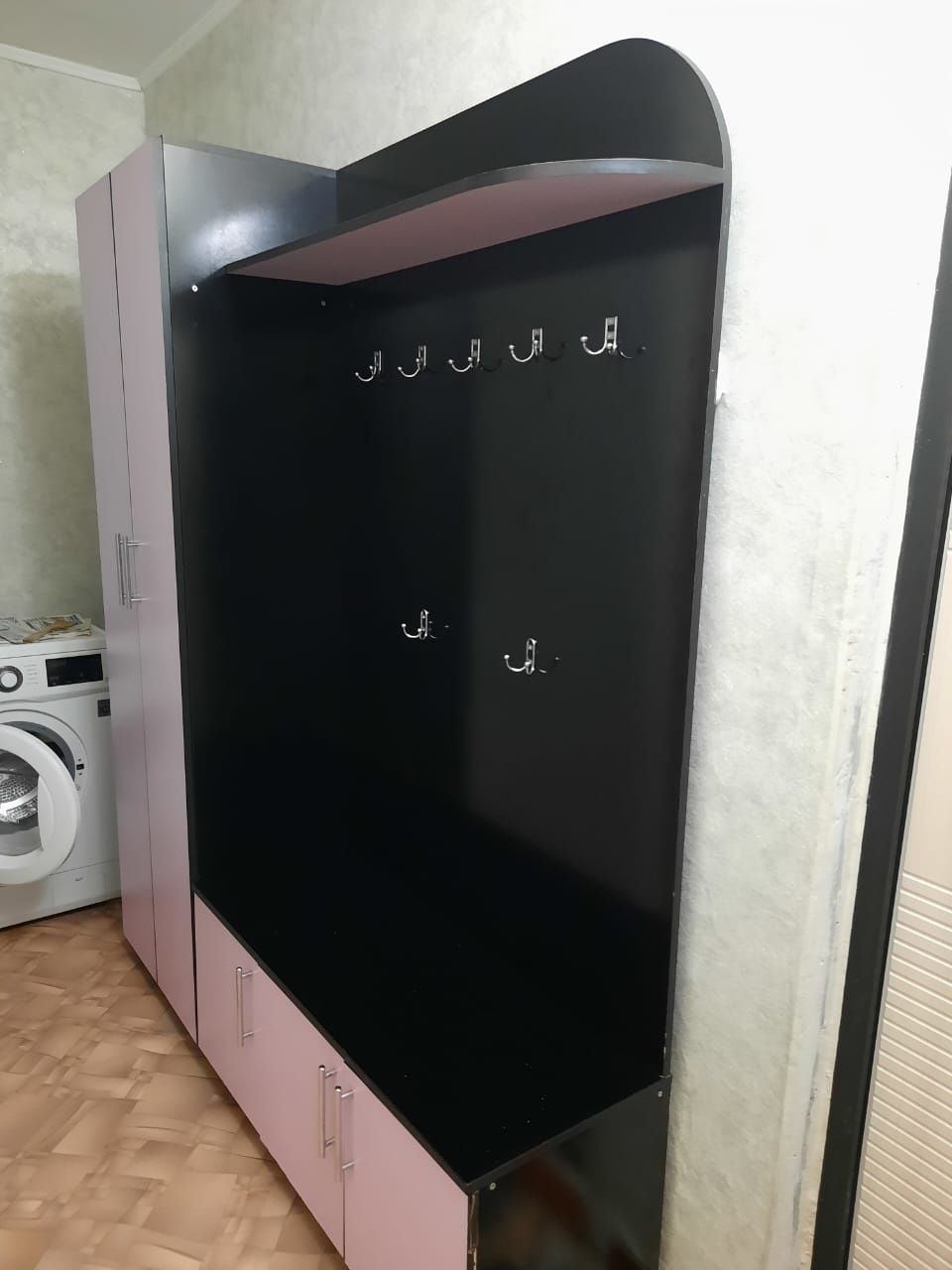 Продам прихожую качественную