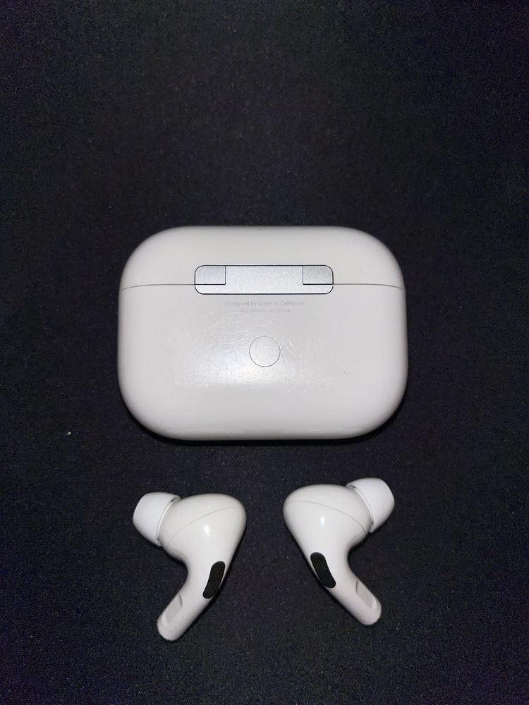 Casti Airpods Pro