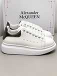 Alexander McQueen Dama