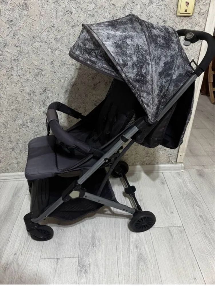 Продам коляску прогулочная