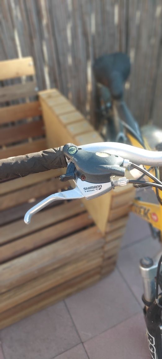 de vanzare 2 biciclete, pentru piese sau reparare.
