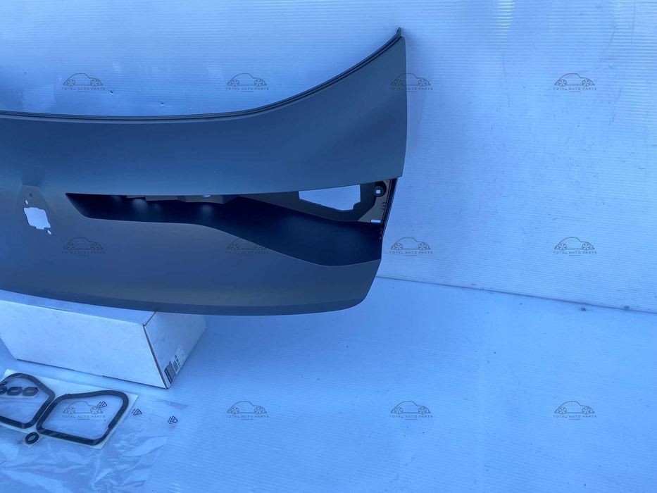 Haion capac portbagaj Renault Megane 4 hatchback nou original Renault