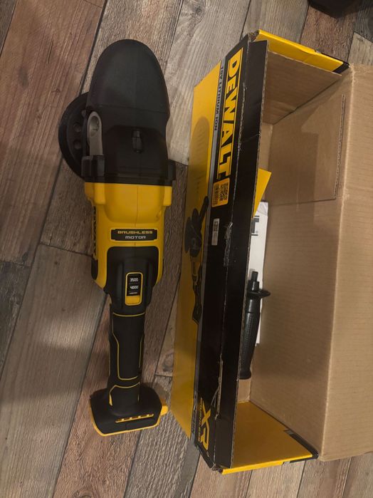 Masina polish DeWalt DCM848N