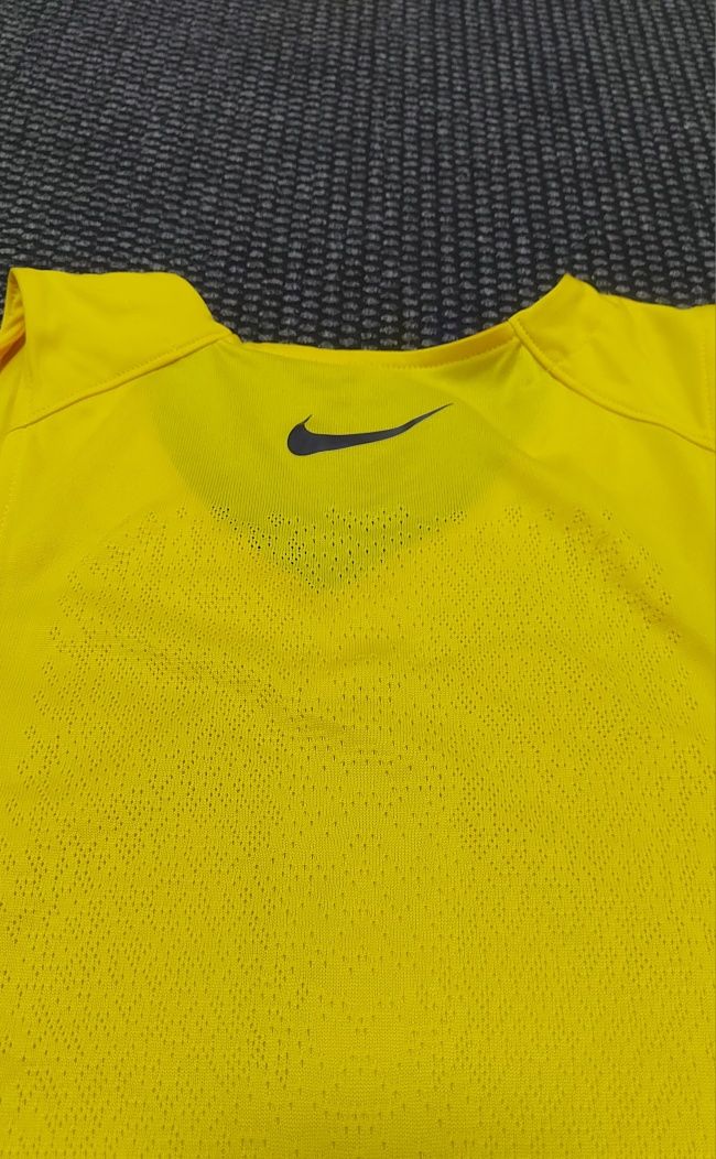 Nike kobe потник M размер