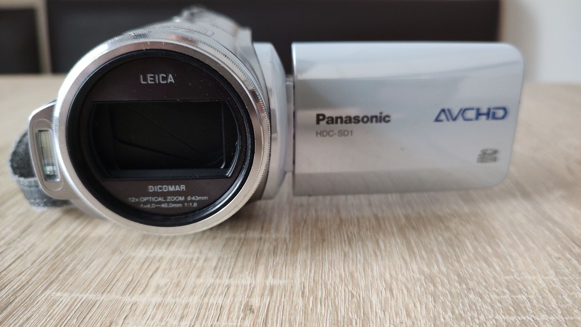 Camera video Panasonic HDC SD1 avchd sd card 3ccd