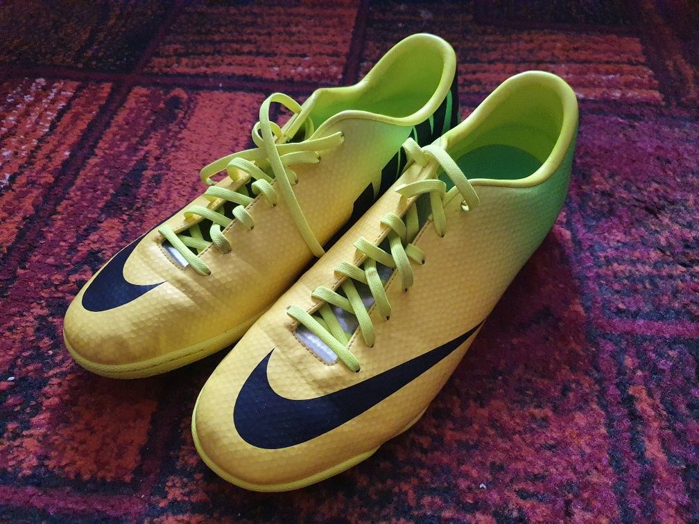 Ghete mercurial NIKE