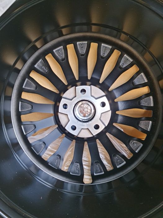 Amanet Vitan 107 Jante Mercedes 20 inch Model Maybach