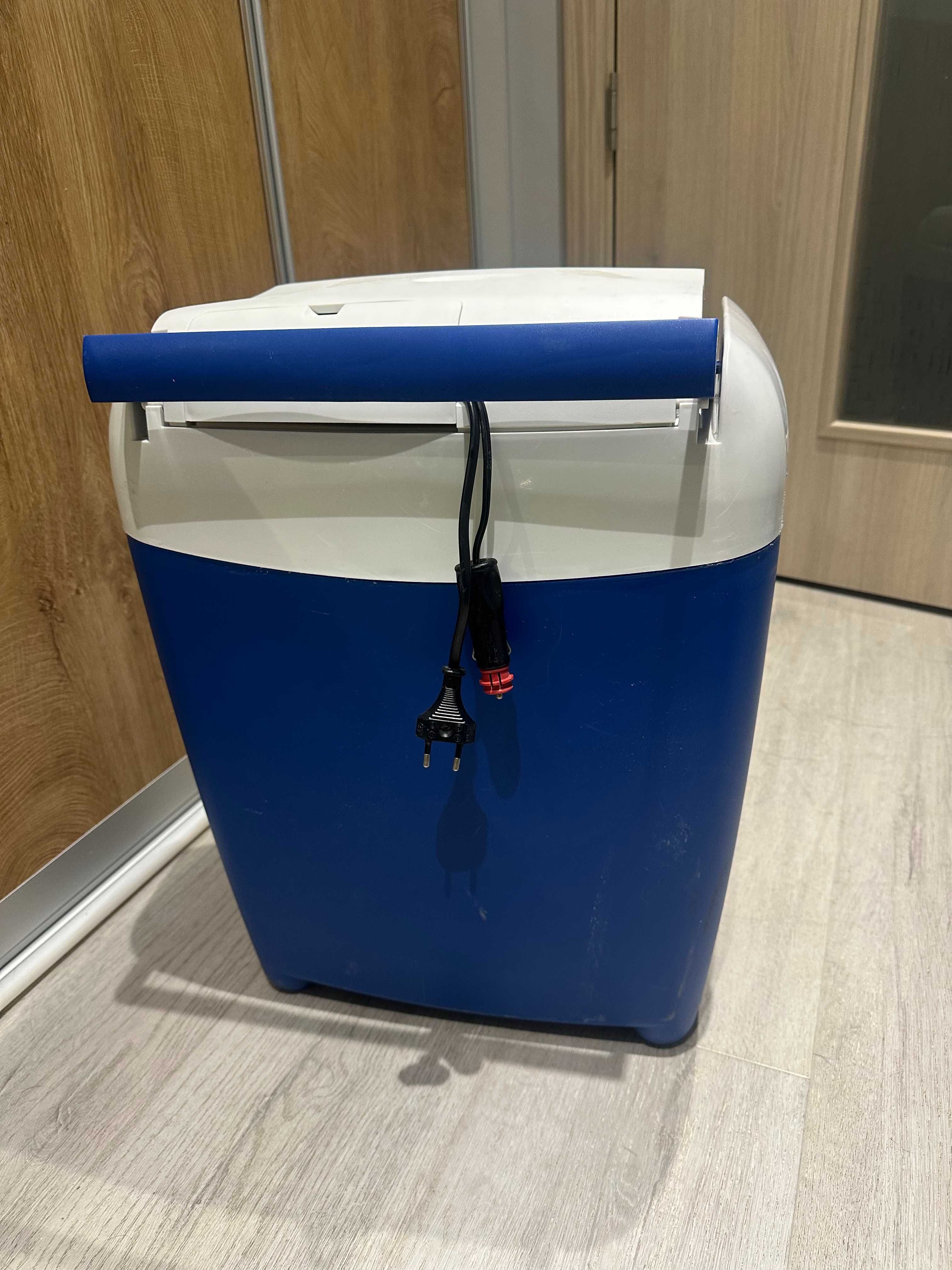 Хладилнa чанта Quigg - , 32л, 12V-220V студено