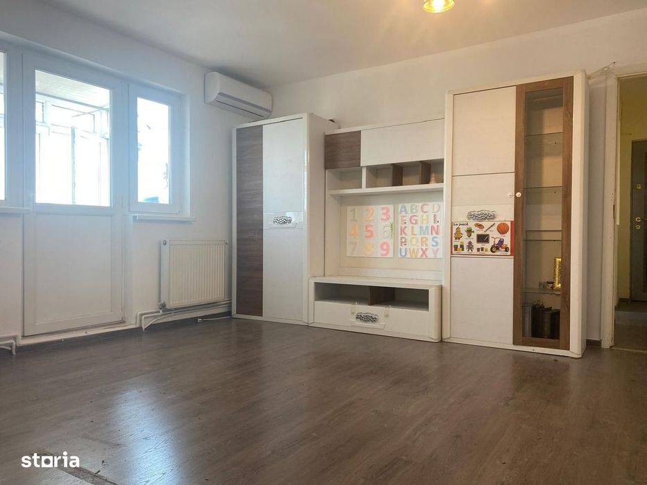 Luminos! Vanzare apartament cu 2 camere, Targoviste - Micro 11