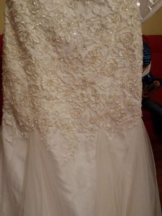 Vând rochie mireasa