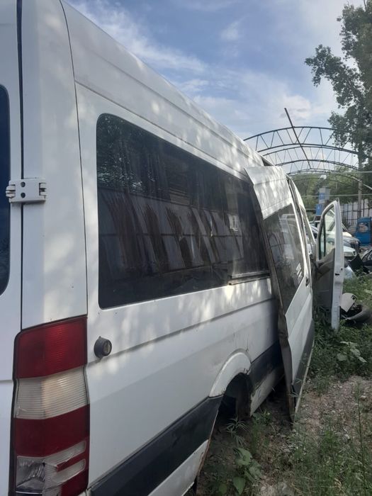 Мерседес спринтер кузов 906,2010 год выпуска