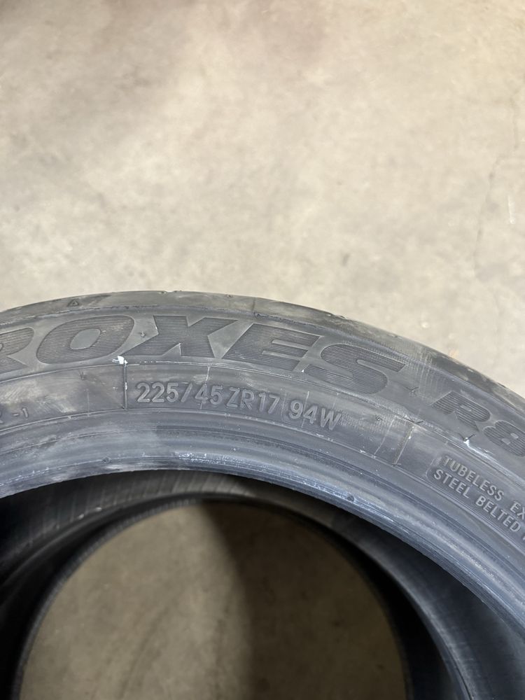 TOYO R888 225/45/17 DOT24