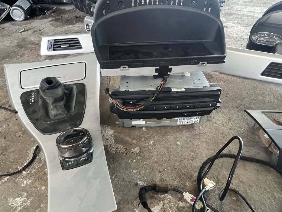 CIC навигация BMW E90 E91 E92 E93