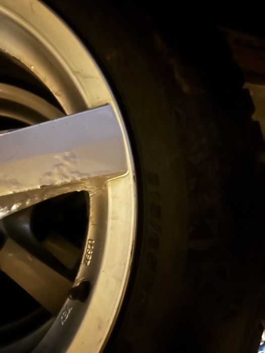 Зимни гуми с алуминиеви джанти 215/65R 16