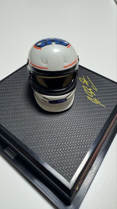 Колекционерска каска Michael Schumacher 1999 – Hot Wheels