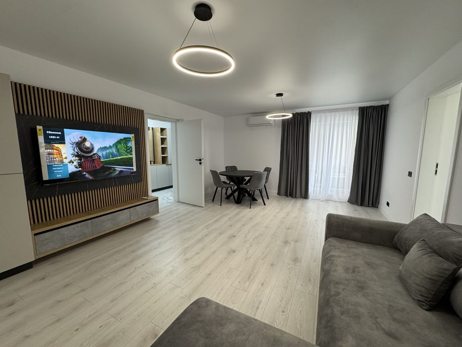 Inchiriez apartament 2 camere - complex Sun Royal View