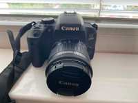 Фотоапарат Canon EOS 800 D с чанта, батерия и зарядно