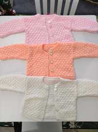 Бебешки плетени жилетки 6м - 9м