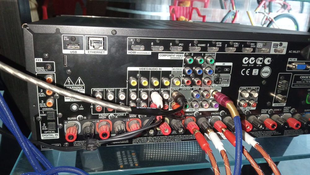 Vând. Onkyo și Denon