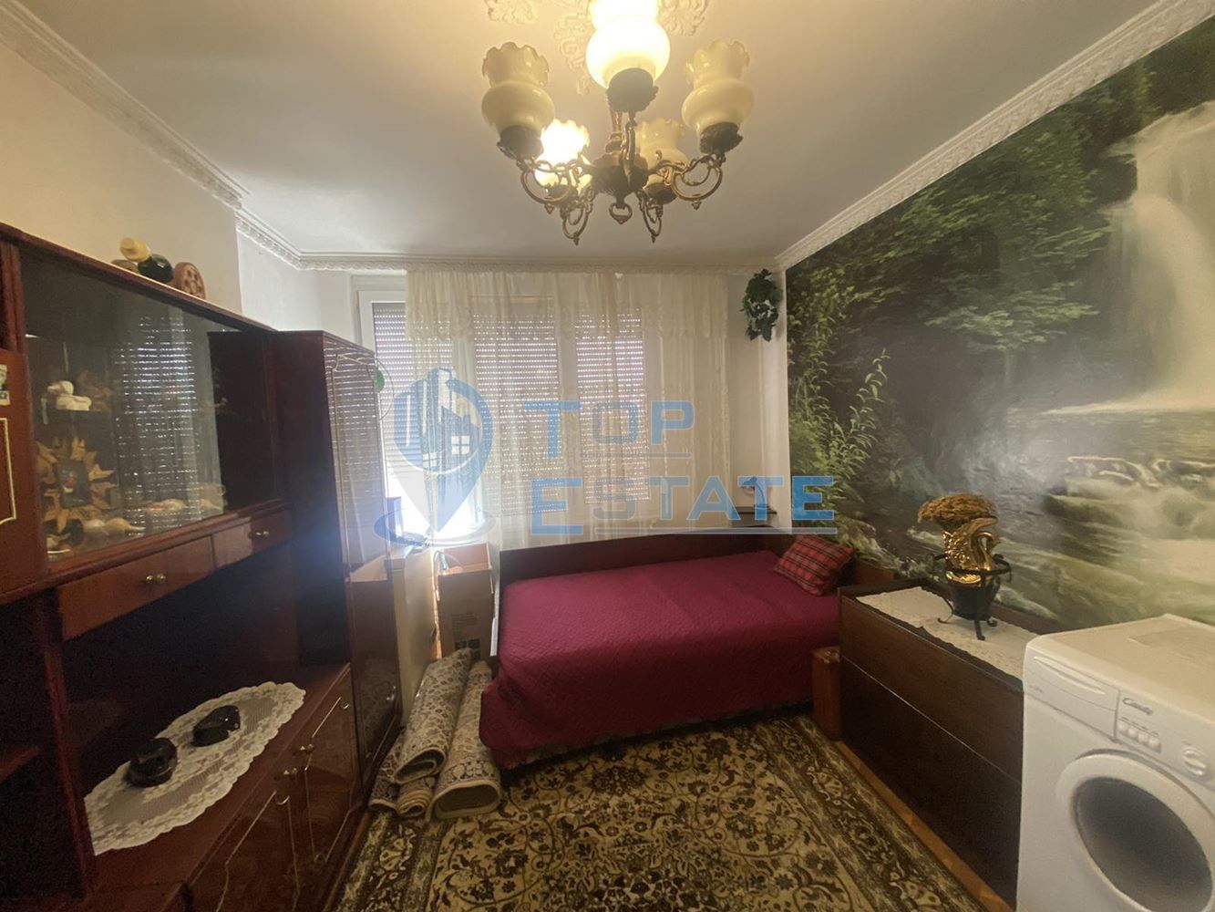 Тристаен тухлен апартамент в кв. Колю Фичето