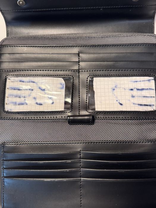 Portofel foarte incapator si compartimentat, Cerruti 1881