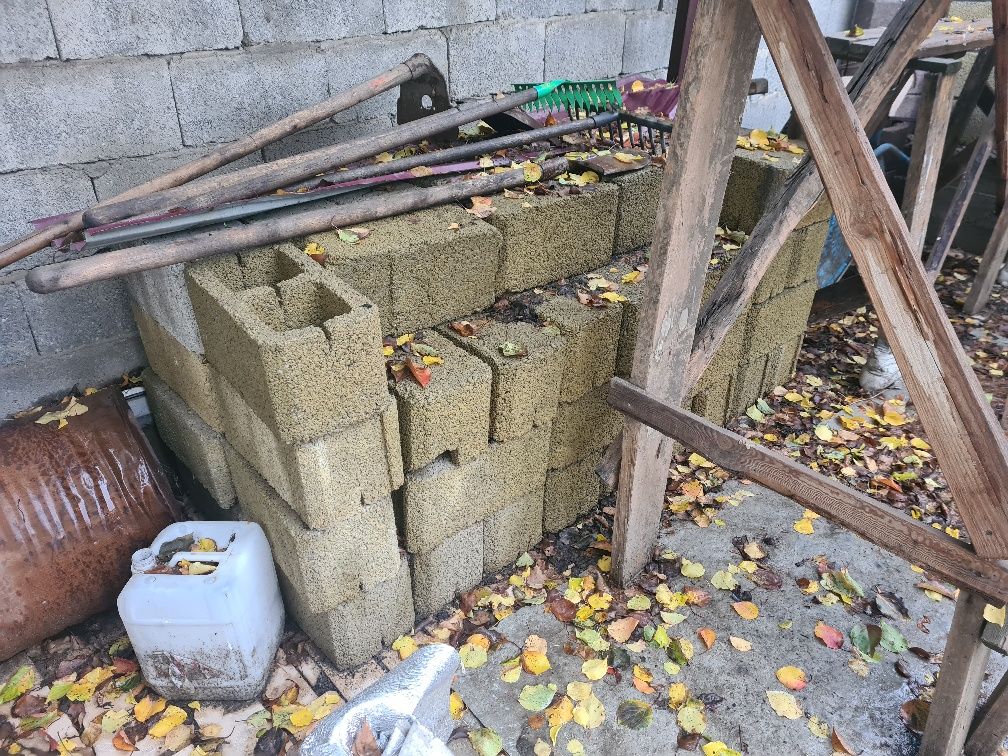 Шлакоблок сары цвет
