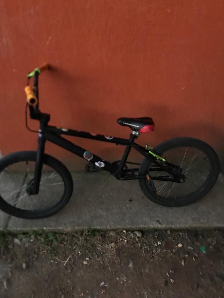 Bicicleta  pentru copii bmx