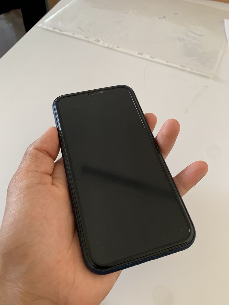 Iphone XR xolati zor