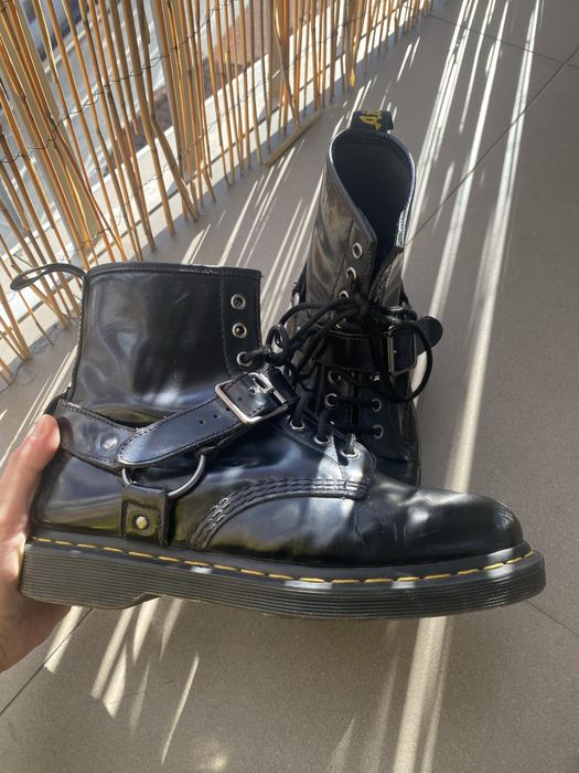 Dr Martens 1460 harness
