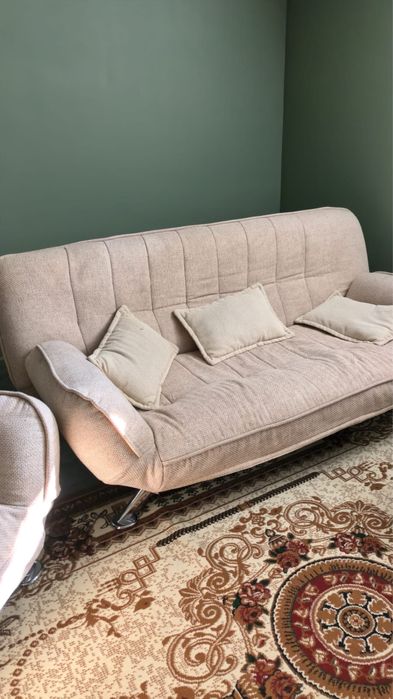 Диван +2 кресла в отличном состоянии.