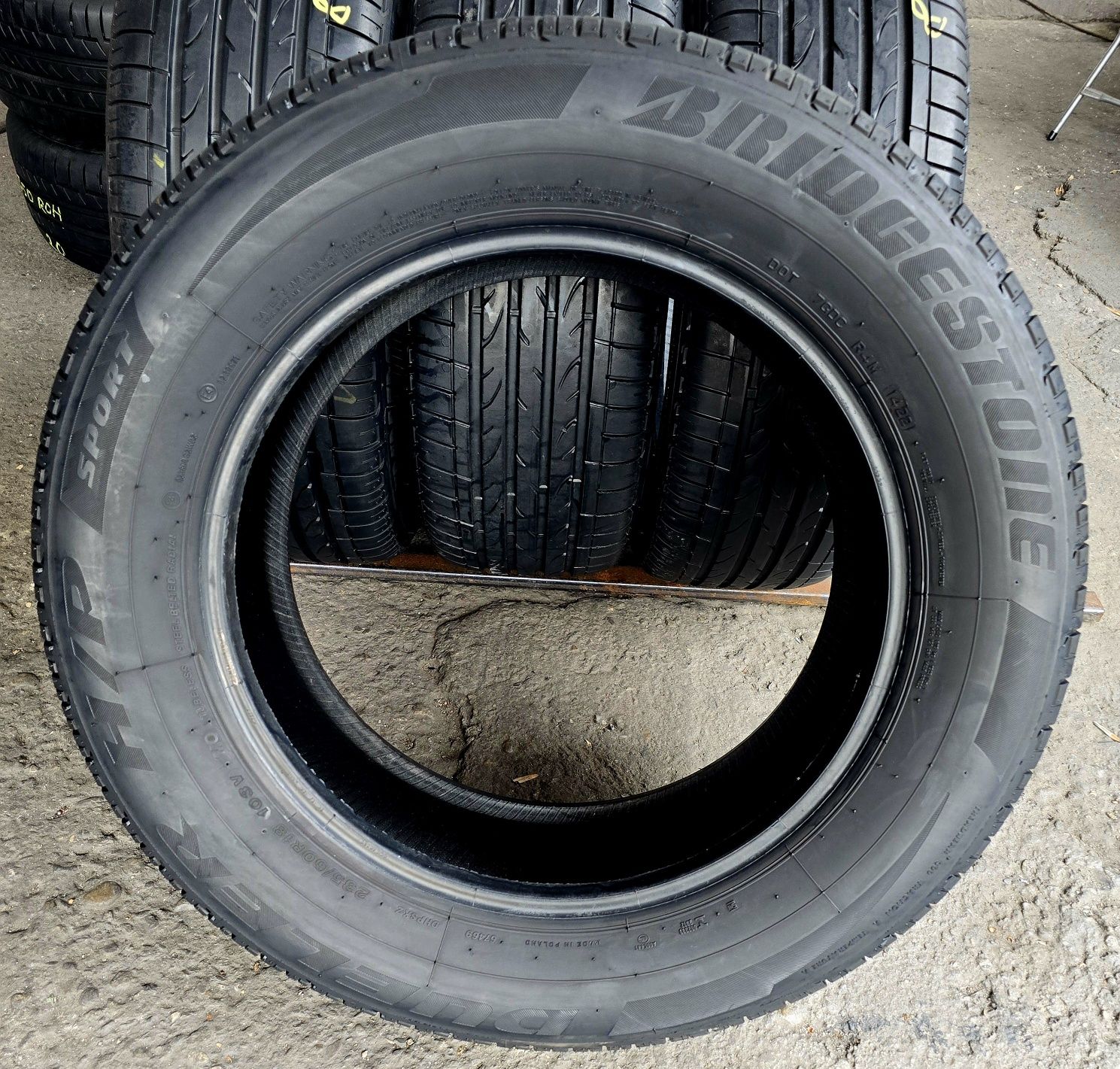 Anvelope 235/60/18 Bridgestone