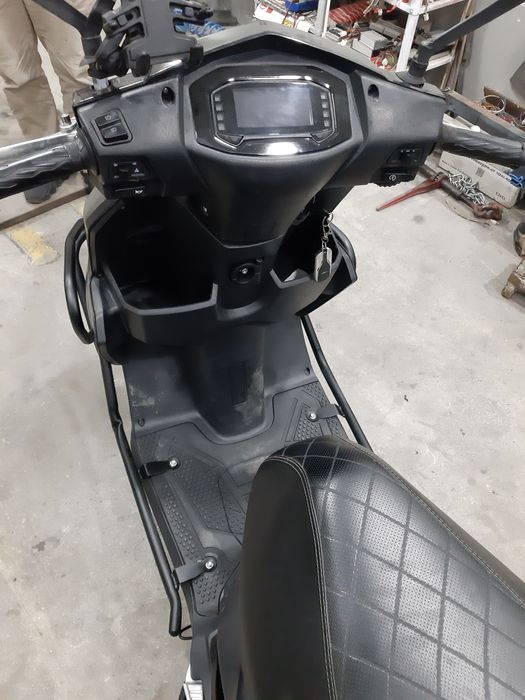 Skuter qiumotors 125cc