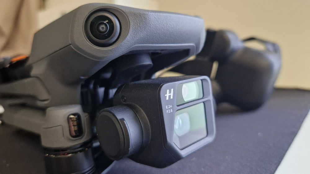 DJI Mavic 3 – Stare impecabilă + Radiocomandă sigilată sau RC PRO