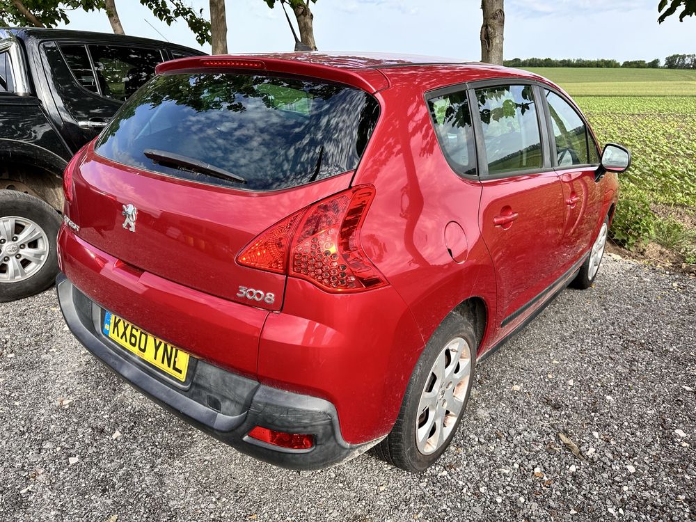 Пежо 3008 Peugeot 3008 2010 десен волан