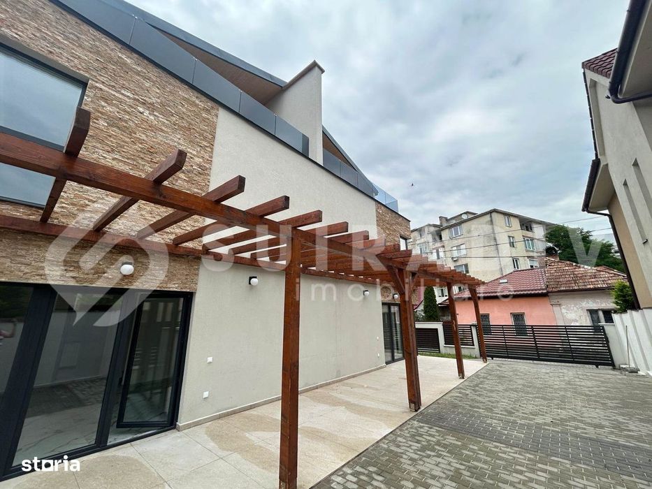Imobil cu 2 Unități de Duplex – 230 mp utili, 8 Camere, Zona Plopilor