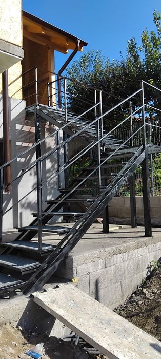 Scară zincate la comanda