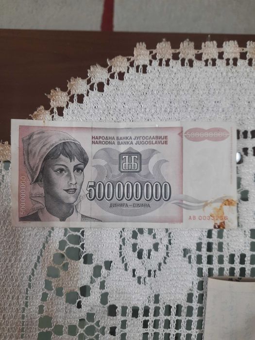 Продавам стотинки от соца