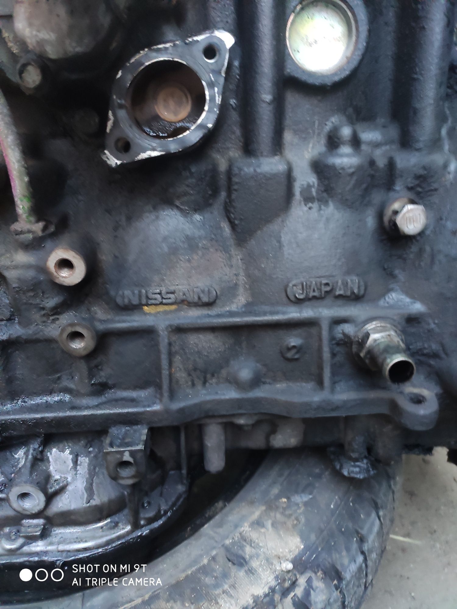 Двигател Nissan Almera Tino 2.2di