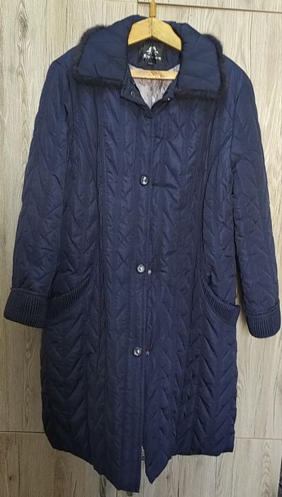 Продается теплое пальто