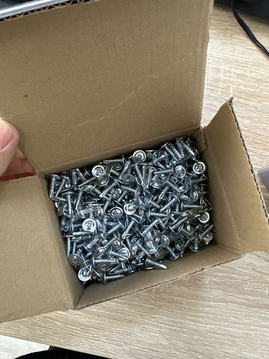 Саморезы 19 мм и 16 мм