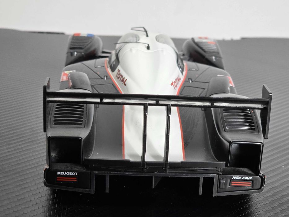 Macheta Auto 1/18 Norev Peugeot 908 HDi FAP Le Mans 2007