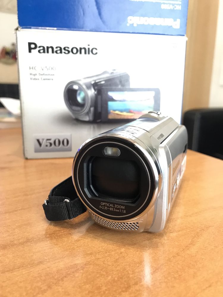 Panasonic HC-V500